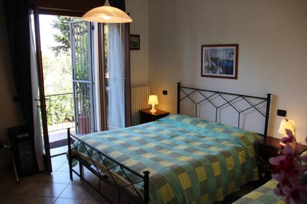 La Terrazza Hotel Peschiera del Garda Luaran gambar