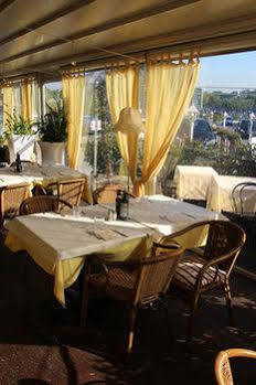 La Terrazza Hotel Peschiera del Garda Luaran gambar